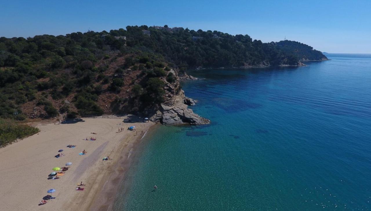 New T2 rénové proche plage Bonporteau avec Clim et parking Cavalaire-sur-Mer Exterior foto
